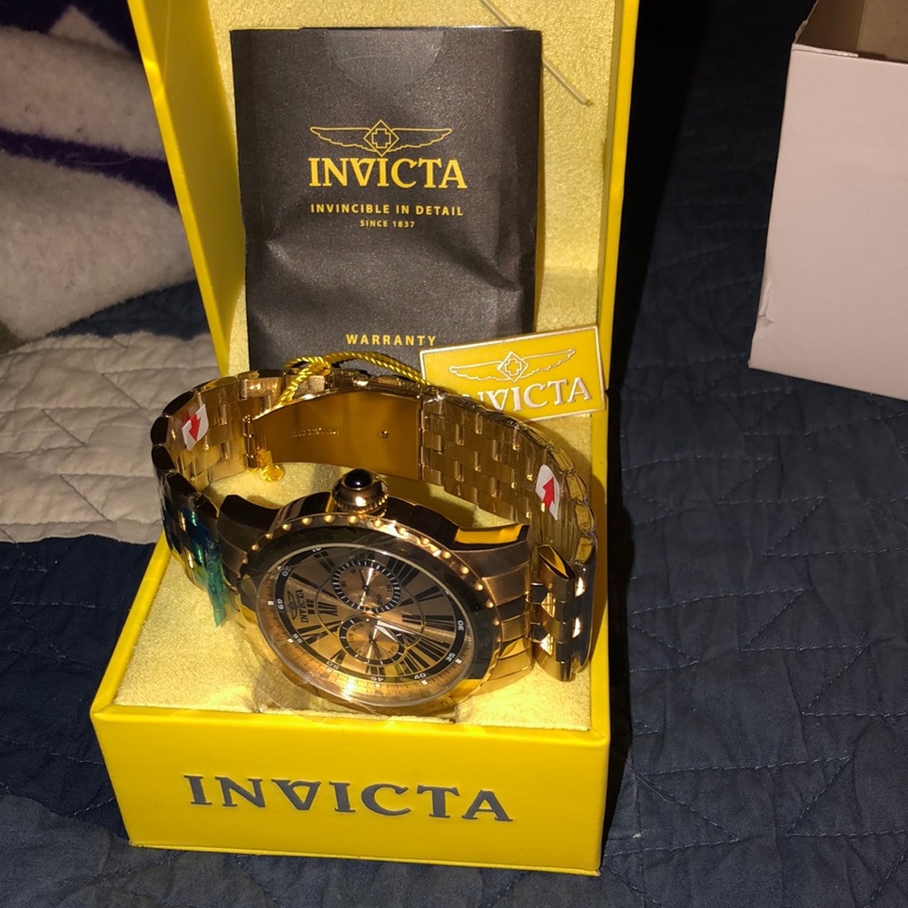 NWT Invicta men’s specialty-series watch gold-tone stainless steel